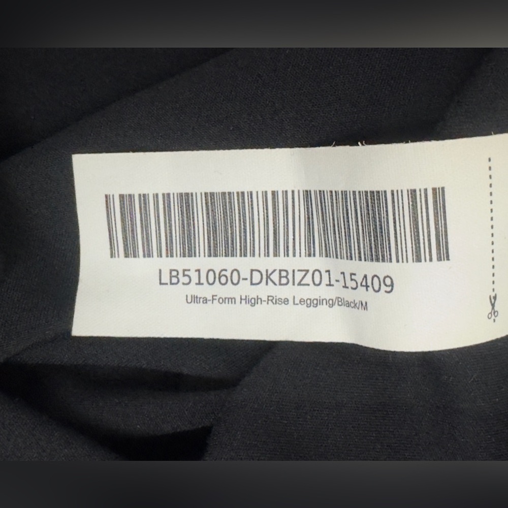 Quince Black Ultra-Form High-Rise Legging / Low Compression Inseam 25” MediumNWT - Picture 10 of 11